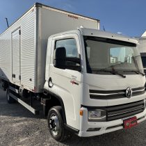 VW 9.170 ano 2023 Baú 5,5 MT