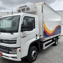 VW 11.180 ano 2024 baú frigorífico para menos 18 graus